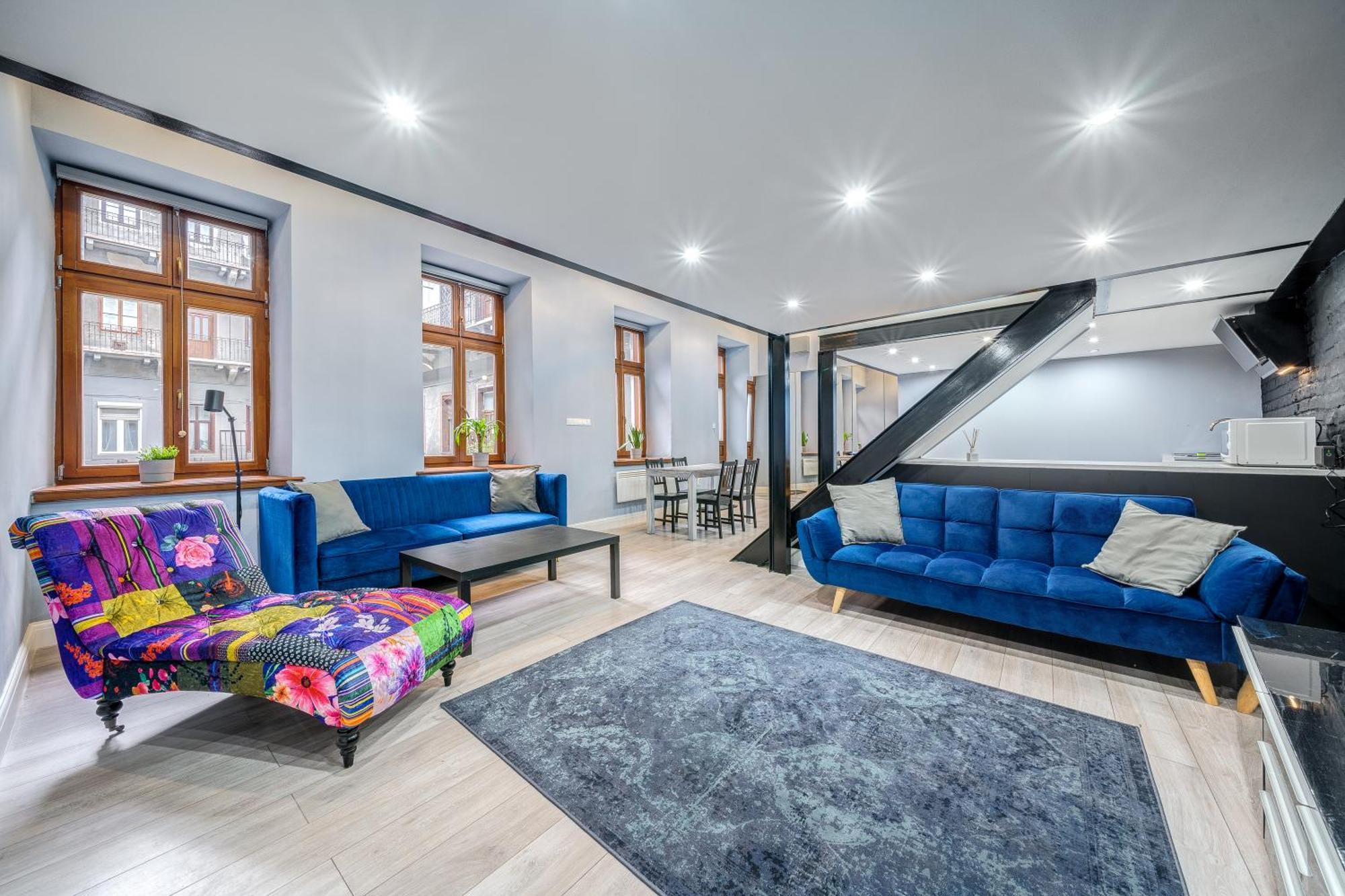 Azure Oasis In The Heart Of The Budapeste