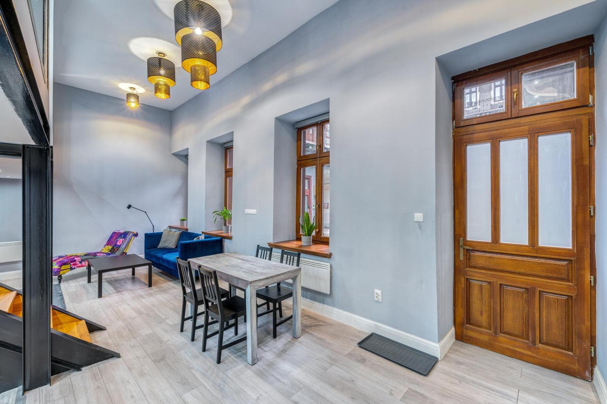 Azure Oasis In The Heart Of The Apartament *